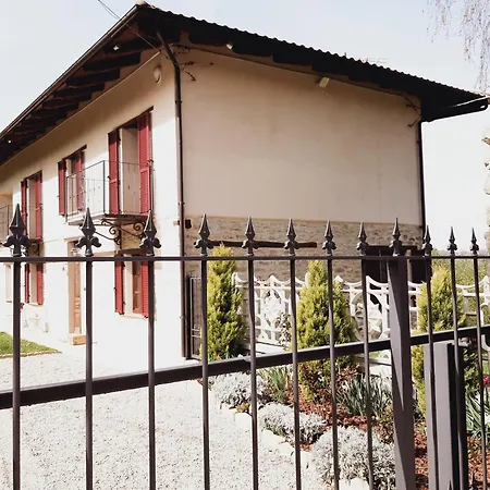 Panoramic Stone - Slow Living In The Piedmontese Hazelnut Hills بيت للعطل