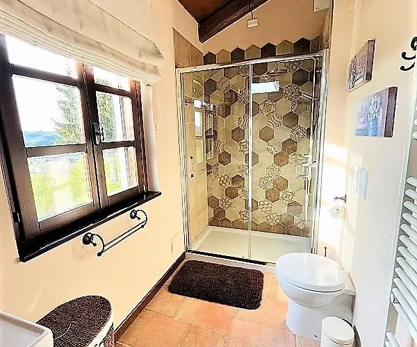 Panoramic Stone - Slow Living In The Piedmontese Hazelnut Hills بيت للعطل