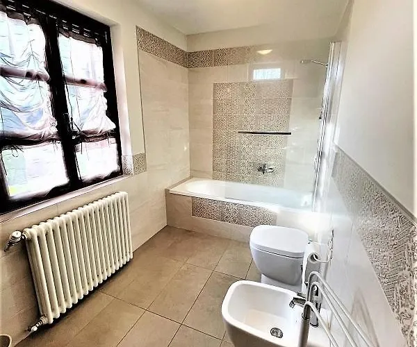 Panoramic Stone - Slow Living In The Piedmontese Hazelnut Hills * Cravanzana